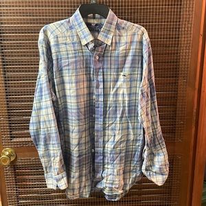 Large Vineyard Vines Button Down